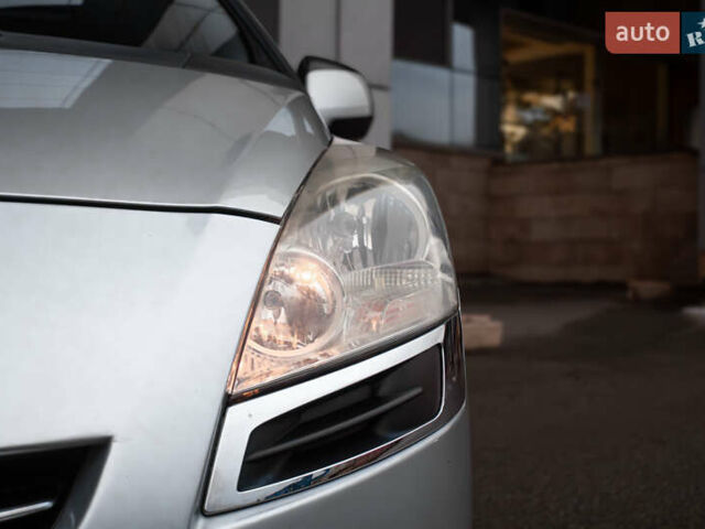 Сірий Пежо 5008, об'ємом двигуна 1.6 л та пробігом 243 тис. км за 9500 $, фото 39 на Automoto.ua