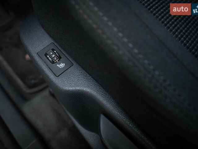 Сірий Пежо 5008, об'ємом двигуна 1.6 л та пробігом 243 тис. км за 9500 $, фото 32 на Automoto.ua