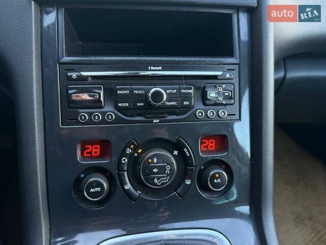 Серый Пежо 5008, объемом двигателя 1.6 л и пробегом 264 тыс. км за 8700 $, фото 10 на Automoto.ua