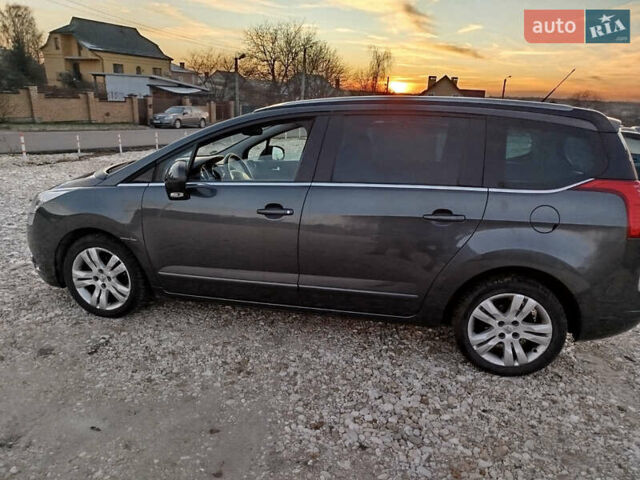 Серый Пежо 5008, объемом двигателя 1.56 л и пробегом 223 тыс. км за 8800 $, фото 8 на Automoto.ua