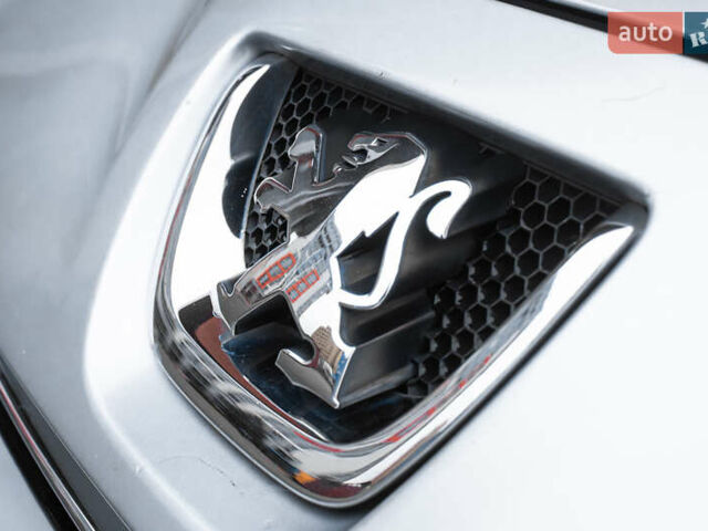 Сірий Пежо 5008, об'ємом двигуна 1.6 л та пробігом 243 тис. км за 9500 $, фото 38 на Automoto.ua