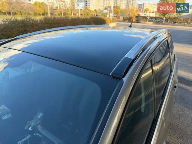 Серый Пежо 5008, объемом двигателя 1.6 л и пробегом 264 тыс. км за 8700 $, фото 17 на Automoto.ua