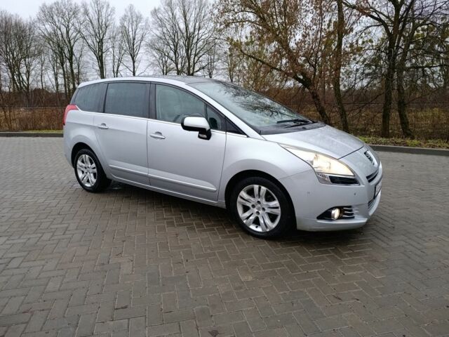 Серый Пежо 5008, объемом двигателя 2 л и пробегом 247 тыс. км за 10500 $, фото 4 на Automoto.ua