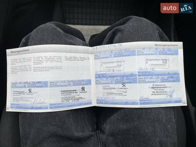 Серый Пежо 5008, объемом двигателя 1.6 л и пробегом 189 тыс. км за 8200 $, фото 17 на Automoto.ua