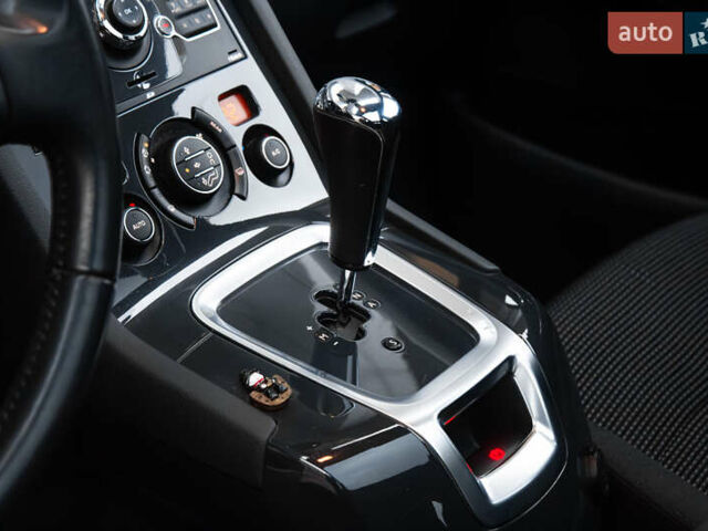 Сірий Пежо 5008, об'ємом двигуна 1.6 л та пробігом 243 тис. км за 9500 $, фото 25 на Automoto.ua