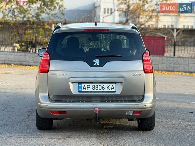 Серый Пежо 5008, объемом двигателя 1.6 л и пробегом 264 тыс. км за 8700 $, фото 5 на Automoto.ua