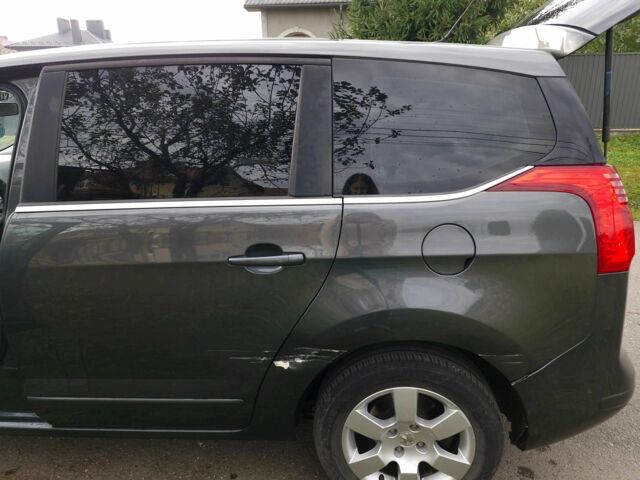 Сірий Пежо 5008, об'ємом двигуна 1.6 л та пробігом 192 тис. км за 9100 $, фото 20 на Automoto.ua