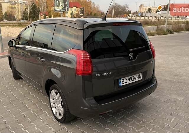 Серый Пежо 5008, объемом двигателя 2 л и пробегом 211 тыс. км за 10699 $, фото 6 на Automoto.ua
