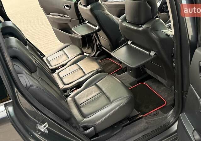 Серый Пежо 5008, объемом двигателя 2 л и пробегом 211 тыс. км за 10699 $, фото 26 на Automoto.ua