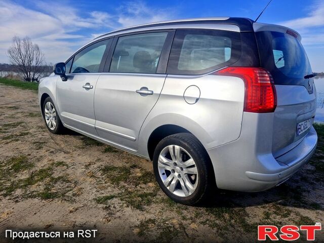 Серый Пежо 5008, объемом двигателя 16 л и пробегом 180 тыс. км за 7700 $, фото 8 на Automoto.ua