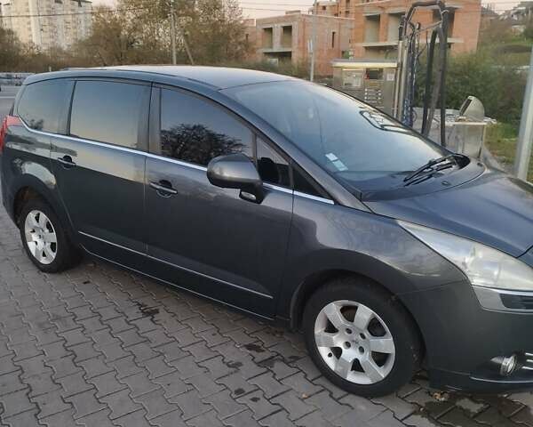 Сірий Пежо 5008, об'ємом двигуна 1.6 л та пробігом 256 тис. км за 8300 $, фото 6 на Automoto.ua
