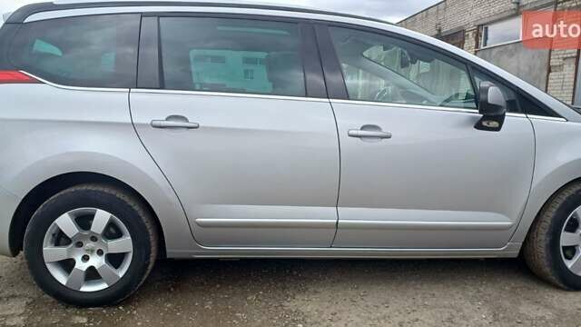 Серый Пежо 5008, объемом двигателя 1.6 л и пробегом 217 тыс. км за 9500 $, фото 11 на Automoto.ua