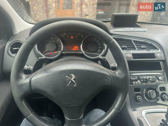 Серый Пежо 5008, объемом двигателя 1.6 л и пробегом 260 тыс. км за 10777 $, фото 16 на Automoto.ua