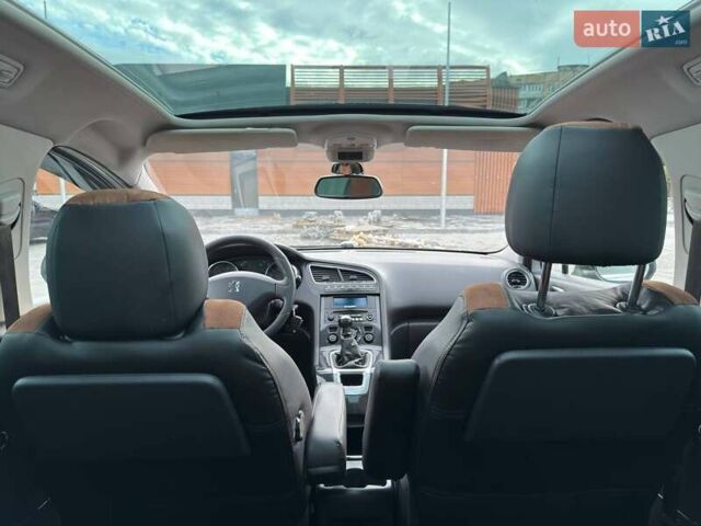 Серый Пежо 5008, объемом двигателя 1.6 л и пробегом 269 тыс. км за 7500 $, фото 22 на Automoto.ua