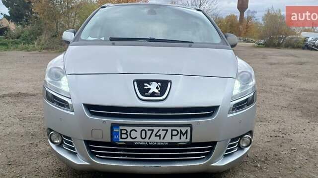 Серый Пежо 5008, объемом двигателя 1.6 л и пробегом 217 тыс. км за 9500 $, фото 7 на Automoto.ua