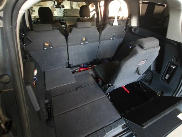 Сірий Пежо 5008, об'ємом двигуна 1.6 л та пробігом 192 тис. км за 9100 $, фото 17 на Automoto.ua