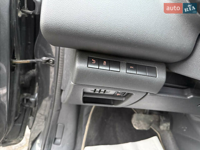 Серый Пежо 5008, объемом двигателя 2 л и пробегом 231 тыс. км за 9500 $, фото 21 на Automoto.ua