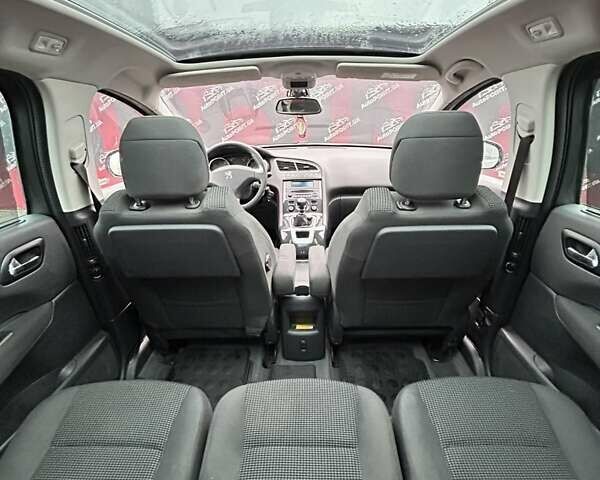 Серый Пежо 5008, объемом двигателя 1.6 л и пробегом 254 тыс. км за 7000 $, фото 20 на Automoto.ua