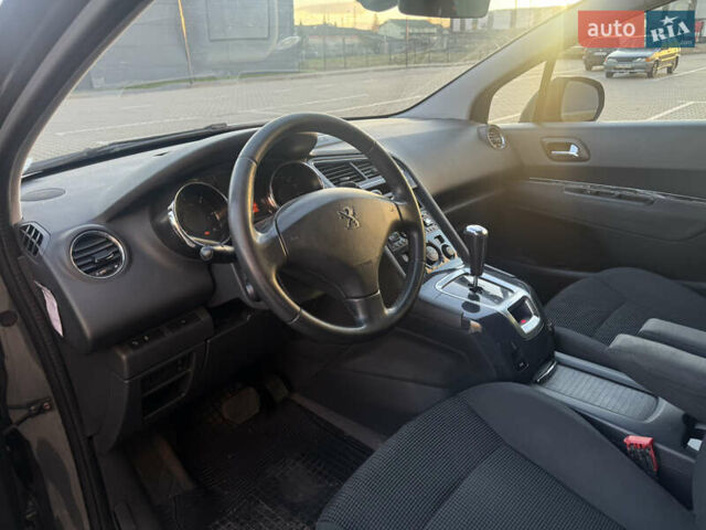 Сірий Пежо 5008, об'ємом двигуна 1.6 л та пробігом 269 тис. км за 7700 $, фото 19 на Automoto.ua