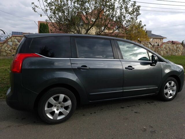 Сірий Пежо 5008, об'ємом двигуна 1.6 л та пробігом 192 тис. км за 9100 $, фото 1 на Automoto.ua