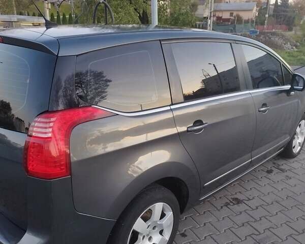 Сірий Пежо 5008, об'ємом двигуна 1.6 л та пробігом 256 тис. км за 8300 $, фото 3 на Automoto.ua