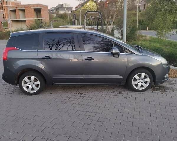 Сірий Пежо 5008, об'ємом двигуна 1.6 л та пробігом 256 тис. км за 8300 $, фото 9 на Automoto.ua