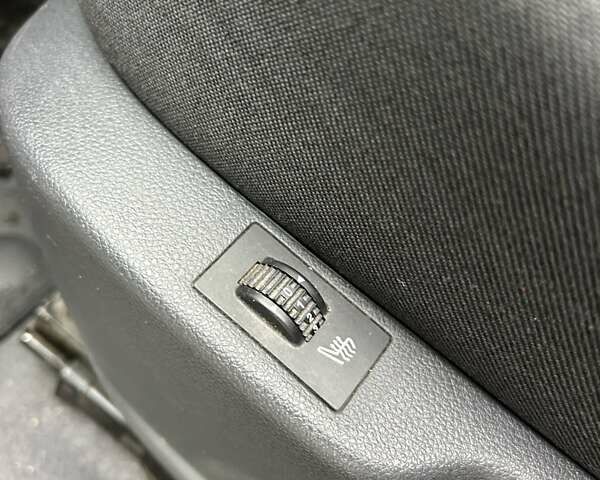 Серый Пежо 5008, объемом двигателя 1.6 л и пробегом 254 тыс. км за 7000 $, фото 26 на Automoto.ua