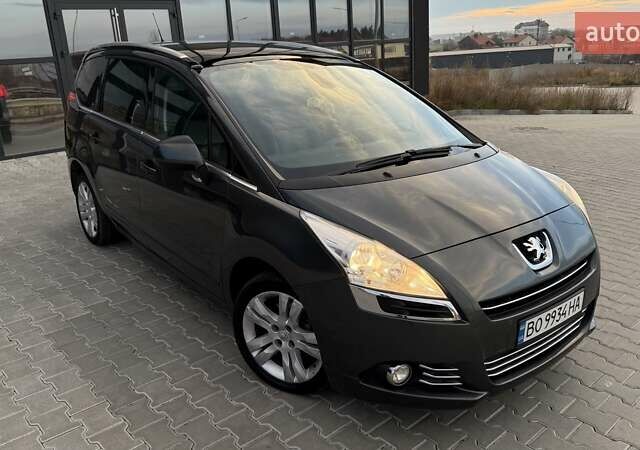 Серый Пежо 5008, объемом двигателя 2 л и пробегом 211 тыс. км за 10699 $, фото 12 на Automoto.ua