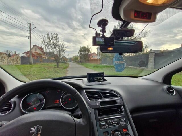 Сірий Пежо 5008, об'ємом двигуна 1.6 л та пробігом 192 тис. км за 9100 $, фото 10 на Automoto.ua
