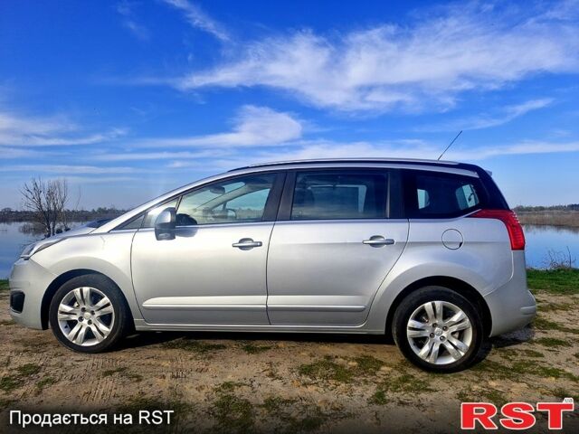 Серый Пежо 5008, объемом двигателя 16 л и пробегом 180 тыс. км за 7700 $, фото 9 на Automoto.ua