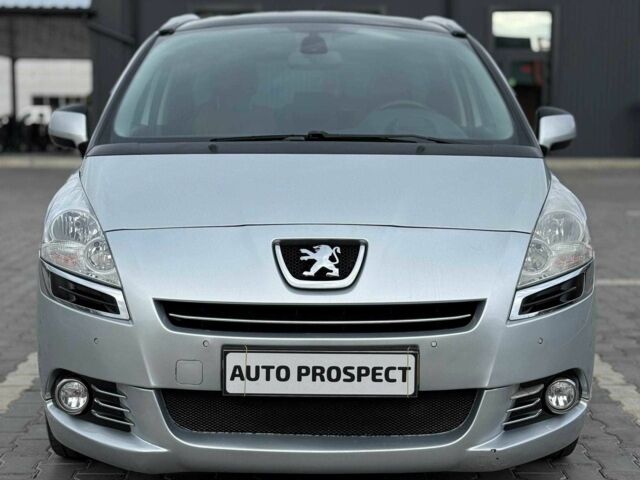 Сірий Пежо 5008, об'ємом двигуна 1.6 л та пробігом 268 тис. км за 7500 $, фото 1 на Automoto.ua