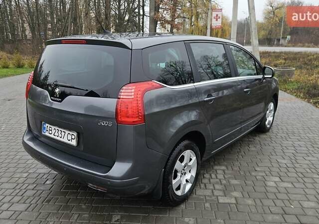 Сірий Пежо 5008, об'ємом двигуна 1.56 л та пробігом 263 тис. км за 10200 $, фото 9 на Automoto.ua