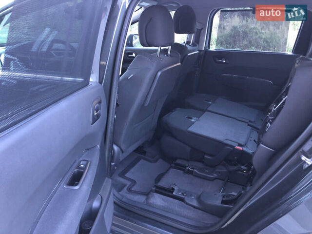 Сірий Пежо 5008, об'ємом двигуна 1.6 л та пробігом 185 тис. км за 10400 $, фото 35 на Automoto.ua