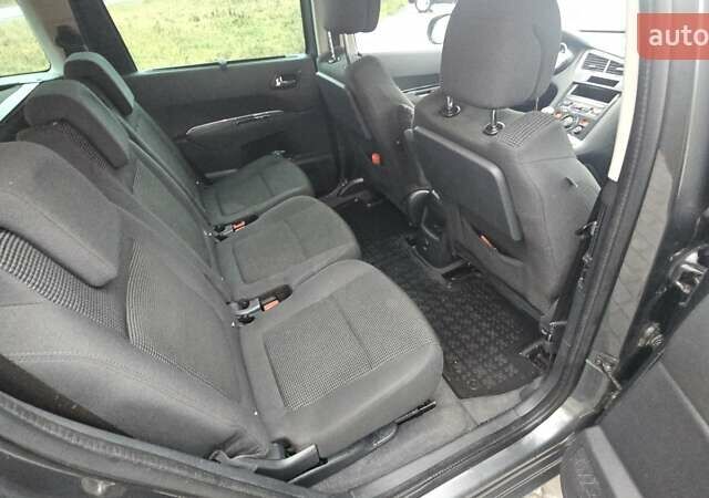 Сірий Пежо 5008, об'ємом двигуна 1.56 л та пробігом 263 тис. км за 10200 $, фото 21 на Automoto.ua