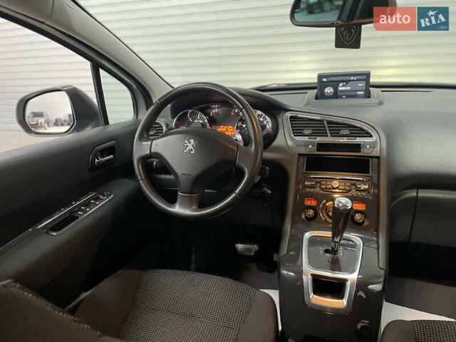 Сірий Пежо 5008, об'ємом двигуна 1.6 л та пробігом 237 тис. км за 10650 $, фото 24 на Automoto.ua
