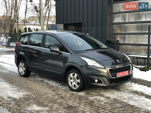 Сірий Пежо 5008, об'ємом двигуна 1.6 л та пробігом 185 тис. км за 10400 $, фото 8 на Automoto.ua