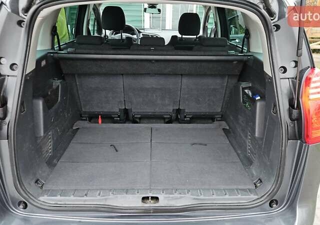 Сірий Пежо 5008, об'ємом двигуна 1.56 л та пробігом 263 тис. км за 10200 $, фото 28 на Automoto.ua