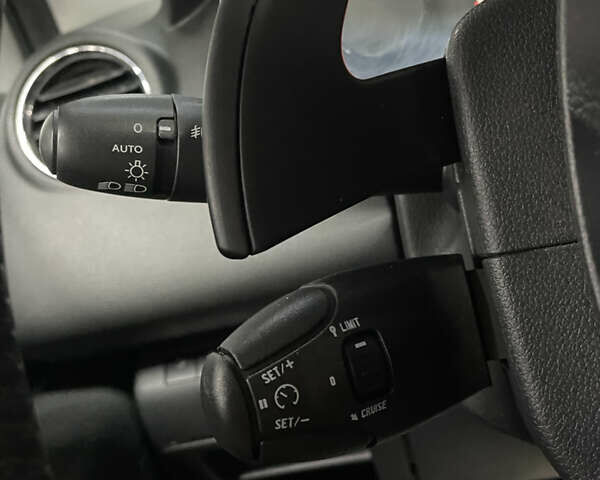 Сірий Пежо 5008, об'ємом двигуна 1.6 л та пробігом 237 тис. км за 10650 $, фото 15 на Automoto.ua