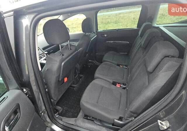 Сірий Пежо 5008, об'ємом двигуна 1.56 л та пробігом 263 тис. км за 10200 $, фото 23 на Automoto.ua