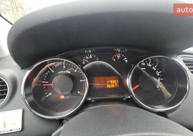 Сірий Пежо 5008, об'ємом двигуна 1.56 л та пробігом 263 тис. км за 10200 $, фото 12 на Automoto.ua