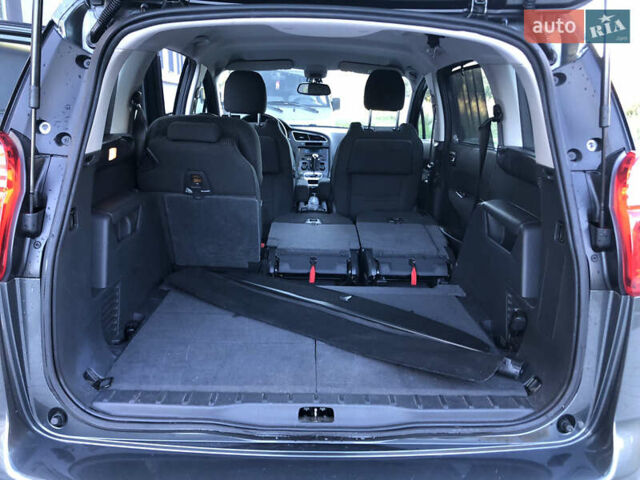 Сірий Пежо 5008, об'ємом двигуна 1.6 л та пробігом 185 тис. км за 10400 $, фото 36 на Automoto.ua