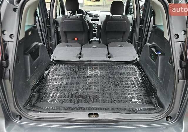 Сірий Пежо 5008, об'ємом двигуна 1.56 л та пробігом 263 тис. км за 10200 $, фото 30 на Automoto.ua