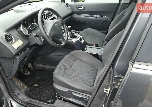 Сірий Пежо 5008, об'ємом двигуна 1.56 л та пробігом 263 тис. км за 10200 $, фото 18 на Automoto.ua