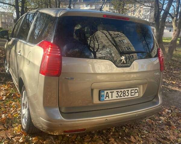Сірий Пежо 5008, об'ємом двигуна 1.56 л та пробігом 210 тис. км за 10500 $, фото 6 на Automoto.ua