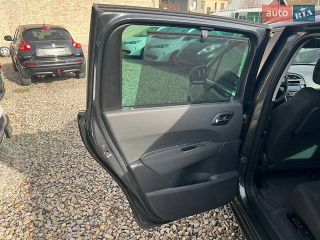 Сірий Пежо 5008, об'ємом двигуна 1.6 л та пробігом 202 тис. км за 10699 $, фото 10 на Automoto.ua