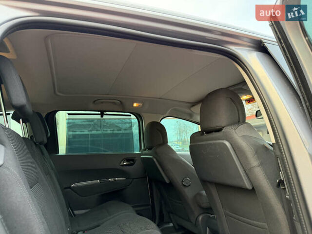 Сірий Пежо 5008, об'ємом двигуна 1.6 л та пробігом 200 тис. км за 12300 $, фото 55 на Automoto.ua