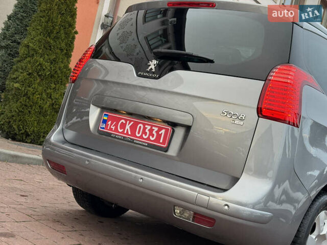 Сірий Пежо 5008, об'ємом двигуна 1.6 л та пробігом 223 тис. км за 10750 $, фото 51 на Automoto.ua
