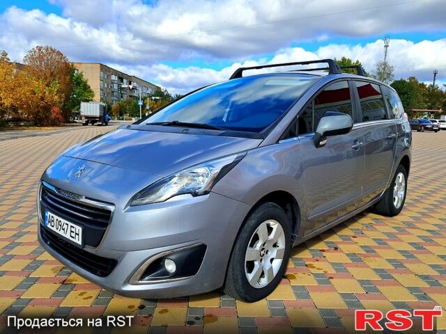 Серый Пежо 5008, объемом двигателя 1.6 л и пробегом 140 тыс. км за 9999 $, фото 3 на Automoto.ua