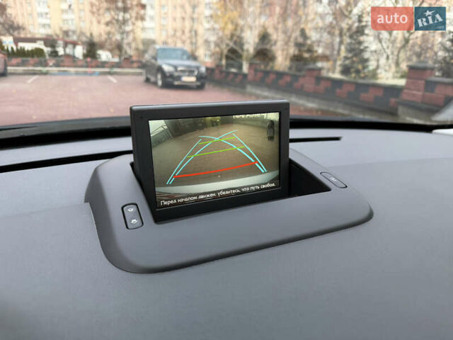 Сірий Пежо 5008, об'ємом двигуна 1.6 л та пробігом 200 тис. км за 12300 $, фото 76 на Automoto.ua