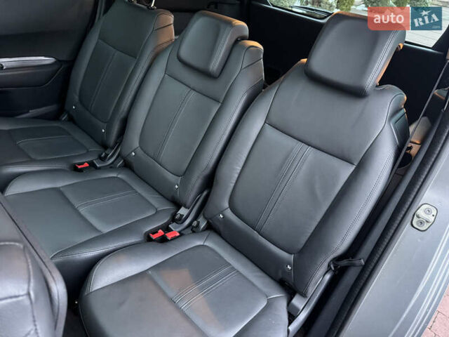 Сірий Пежо 5008, об'ємом двигуна 1.6 л та пробігом 223 тис. км за 10750 $, фото 115 на Automoto.ua